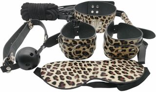 Набор MAI BDSM STARTER KIT Nº 75 Leopard: плеть, кляп, наручники, маска, ошейник , веревка, зажимы