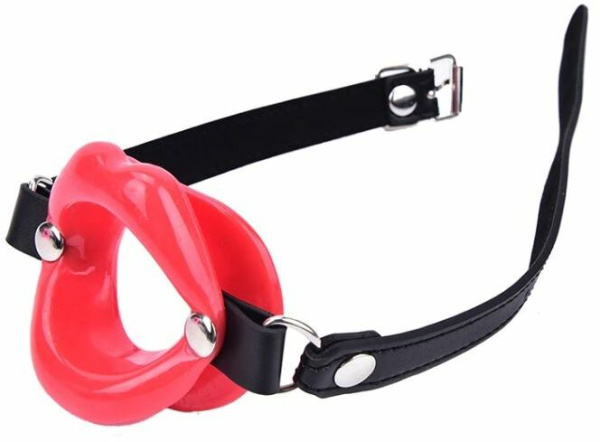 Кляп-губы на ремешке RED O-RING MOUTH GAG