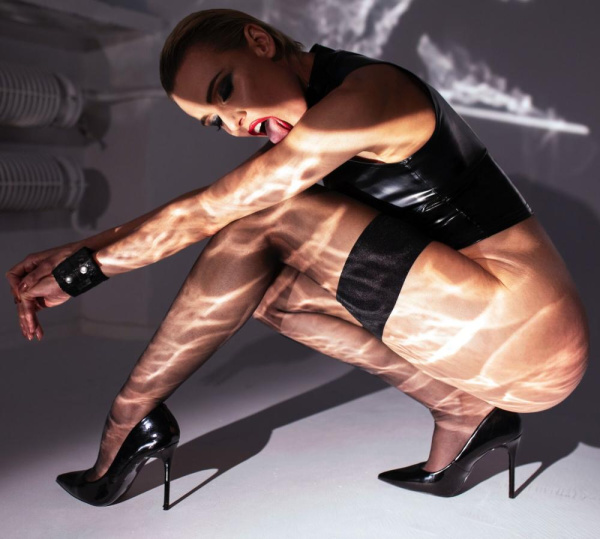 Топ Noir Handmade F324 Glam wetlook top with vinyl corset